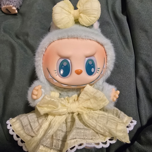 Have a Seat Labubu Ququ - Picture 3 of 3